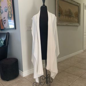 SAGA Shawl Sweater One Size with pockets!